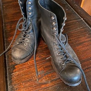 John Fluevog size 9 women’s combat boots